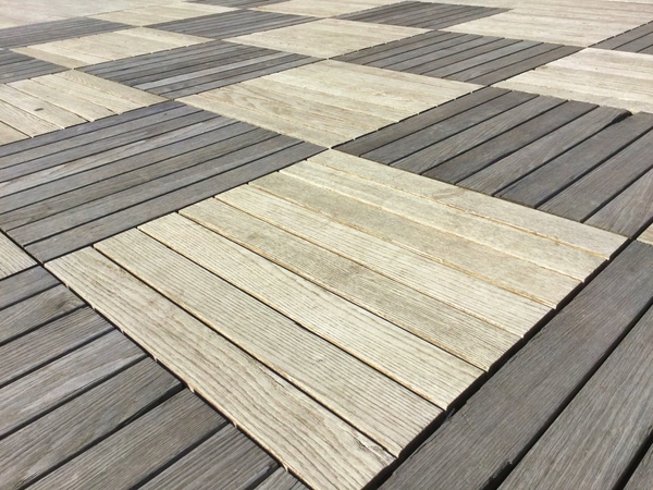 composite decking tiles square pattern