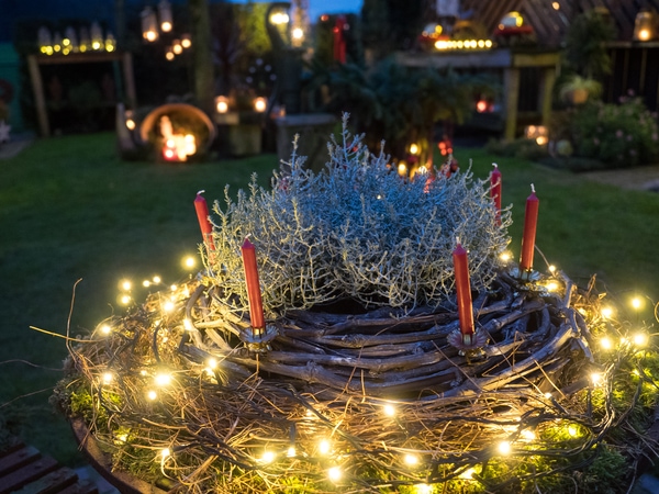 christmas garden decorations centerpiece